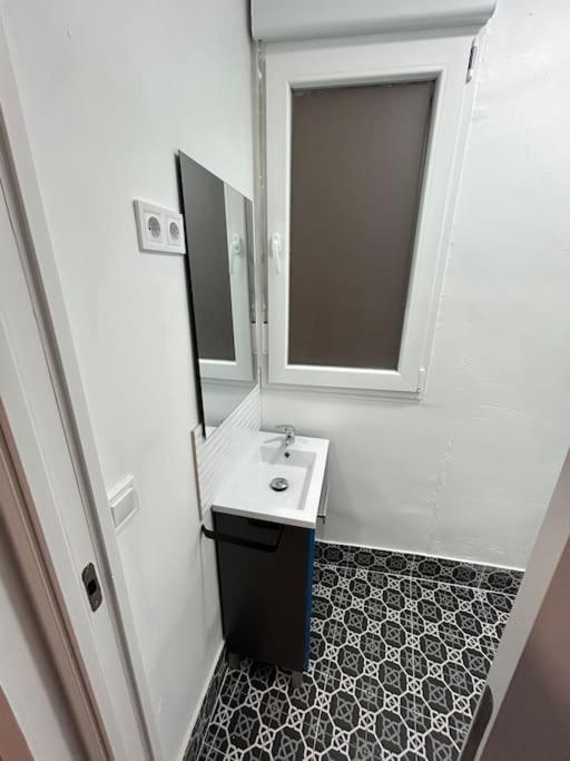 Apartamento Recien Reformado Con 5 Habitaciones Y 3 Banos Madrid Eksteriør billede