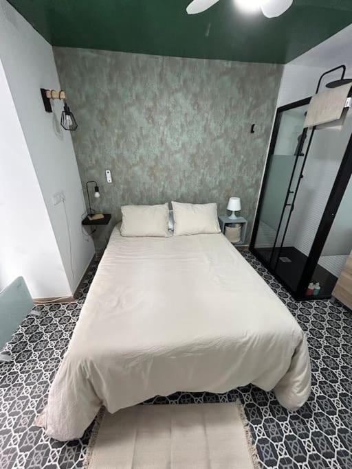 Apartamento Recien Reformado Con 5 Habitaciones Y 3 Banos Madrid Eksteriør billede